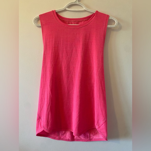 lululemon athletica Tops - Lululemon In A Cinch Tank ** see description